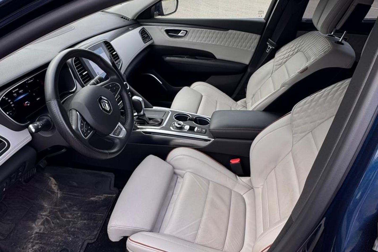 Interior Cockpit